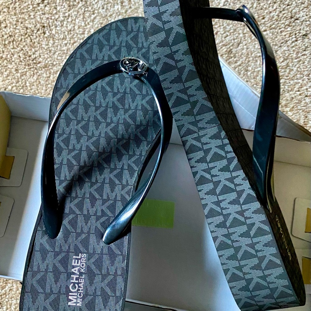 COPY - New in box Michael Kors Sandals available size